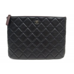 TROUSSE CHANEL POCHETTE CLASSIQUE EN CUIR MATELASSE NOIR LEATHER POUCH 980€