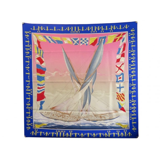 FOULARD HERMES EN COURSE PAR YANNICK MANIER EN SOIE BLEU BLUE SILK SCARF 385€