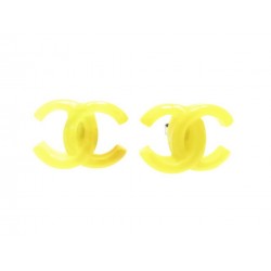 NEUF BOUCLES D'OREILLES CHANEL LOGO CC EN RESINE JAUNE NEW EARRINGS JEWEL 450€