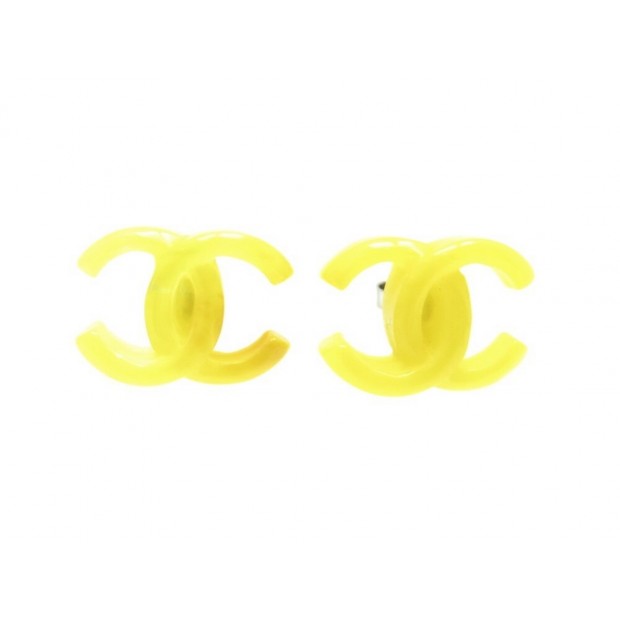 NEUF BOUCLES D'OREILLES CHANEL LOGO CC EN RESINE JAUNE NEW EARRINGS JEWEL 450€