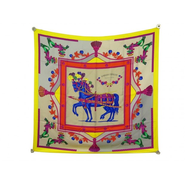 FOULARD HERMES HARNAIS FRANCAIS PAR HUGO GRYGKAR EN SOIE JAUNE SILK SCARF 385€