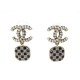 NEUF BOUCLES D'OREILLES CHANEL LOGO CC PERLES & STRASS DORE NEW EARRINGS 710€