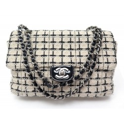 SAC A MAIN CHANEL CLASSIQUE TIMELESS MEDIUM EN TWEED NOIR & BLANC HAND BAG 7920€