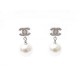 NEUF BOUCLES D'OREILLES CHANEL A36138 LOGO CC PERLE PENDANTE METAL EARRINGS 360€