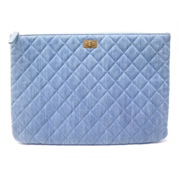 GRANDE POCHETTE CHANEL O CASE 2.55 EN TOILE DENIM MATELASSE BLEU POUCH 1130€