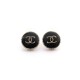 NEUF BOUCLES D'OREILLES CHANEL LOGO CC A95896 EN RESINE NOIR ET METAL DORE 350€