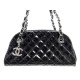 NEUF SAC A MAIN CHANEL BOWLING MADEMOISELLE MM CUIR VERNIS MATELASSE NOIR 4400€