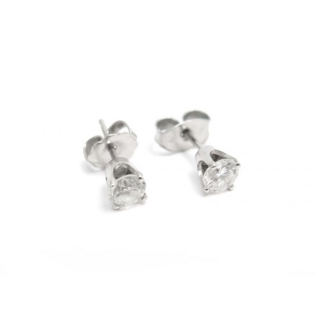 BOUCLES D'OREILLES PUCES EN OR BLANC 14K ET DIAMANTS 0.5 CT DIAMONDS EARRINGS