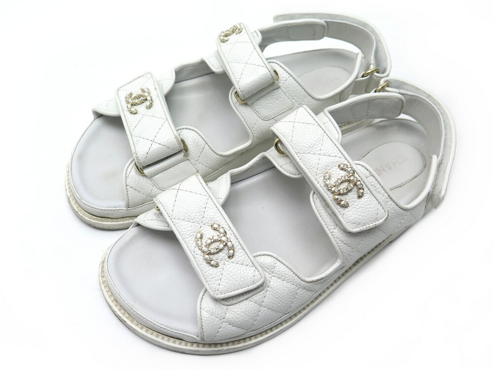 Pre-owned Chanel Dad Sandals Leather Sandal In White