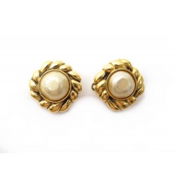 VINTAGE BOUCLES D'OREILLES CHANEL PERLES & METAL DORE PEARLS GOLDEN EARRINGS