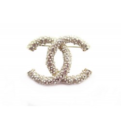 NEUF BROCHE CHANEL LOGO CC & PERLES EN METAL DORE NEW GOLDEN PEARLS BROOCH 620€