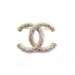 NEUF BROCHE CHANEL LOGO CC & PERLES EN METAL DORE NEW GOLDEN PEARLS BROOCH 620€