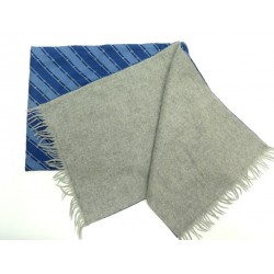 FOULARD HERMES H ECHARPE EN CACHEMIRE ET SOIE BLEU CASHMERE AND SILK SCARF 470€