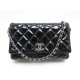 SAC A MAIN CHANEL MINI CLASSIQUE A RABAT CUIR VERNI MATELASSE BANDOULIERE 3800€