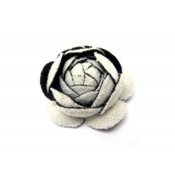 BROCHE CHANEL CAMELIA EN TWEED BLANC FLEUR + BOITE FLOWER BROOCH 690€