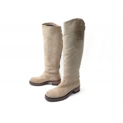 CHAUSSURES BOTTES CHANEL CAVALIERES LOGO CC G25808 38 EN DAIM BEIGE BOOTS 1800€