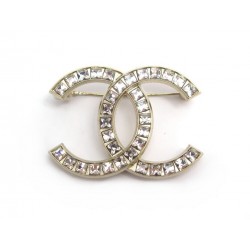 NEUF BROCHE CHANEL LOGO CC & STRASS CARRES EN METAL DORE NEW GOLDEN BROOCH 570€