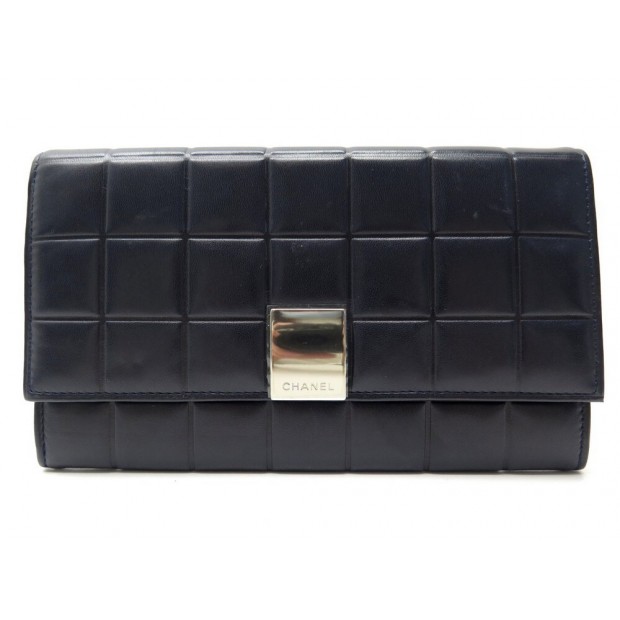 PORTEFEUILLE CHANEL MATELASSE CHOCOLATE BAR EN CUIR MATELASSE BLEU WALLET 930€