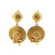 VINTAGE BOUCLES D'OREILLES CLIPS CHANEL CHAPEAU DE PAILLE 1970 DORE EARRINGS