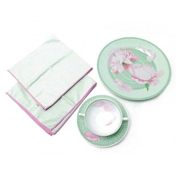 NECESSAIRE A PETIT DEJEUNER HERMES LES PIVOINES TASSE ASSIETTE SERVIETTES SET