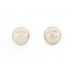 NEUF BOUCLES D'OREILLES CHANEL PUCES LOGO CC & STRASS METAL DORE EARRINGS 400€