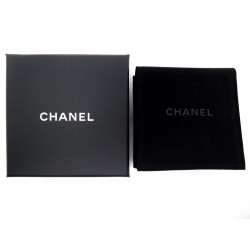 NEUF BOITE A BIJOUX CHANEL POUR BROCHE AVEC POCHON NOIR 9 X 3.5 CM NEW JEWEL BOX