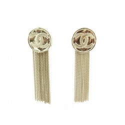 NEUF BOUCLES D'OREILLES CHANEL LOGO CC CHAINES PENDANTES DORE NEW EARRINGS 850€