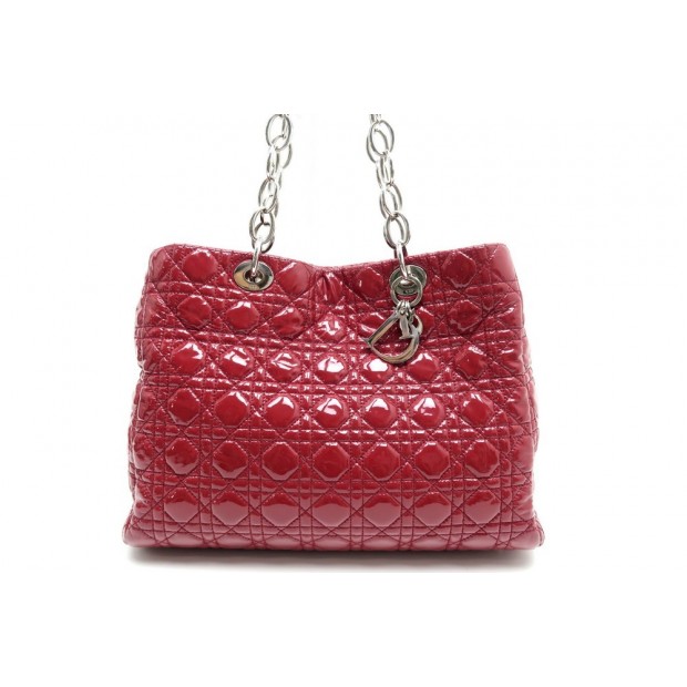 SAC A MAIN CHRISTIAN DIOR SOFT LADY GM 38CM EN CUIR VERNIS ROUGE MATELASSE 3000€