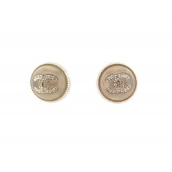 NEUF BOUCLES D'OREILLES CHANEL LOGO METAL DORE & RESINE BLANCHE EARRINGS 440€