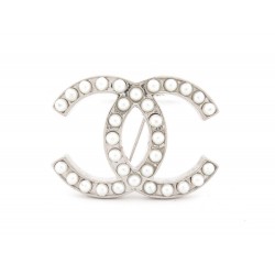 NEUF BROCHE CHANEL LOGO CC PERLES EN METAL ARGENTE NEW PEARL BROOCH 550€