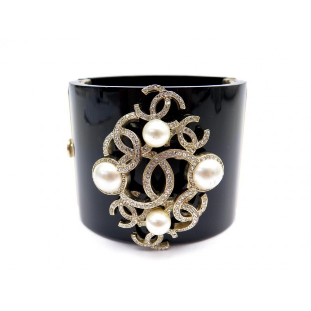 BRACELET CHANEL MANCHETTE LOGO CC PERLES A88573 16CM RESINE NOIR BANGLE 1620€