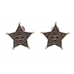 BOUCLES D'OREILLES CHANEL PARIS DALLAS ETOILES DE SHERIFF LOGO CC EARRINGS STARS