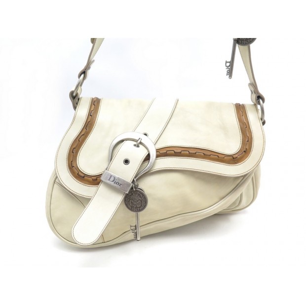 SAC A MAIN CHRISTIAN DIOR GAUCHO BANDOULIERE EN CUIR BEIGE HAND BAG PURSE 1800€