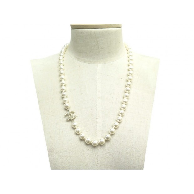 NEUF COLLIER CHANEL LOGO CC ET PERLES 75 CM EN METAL DORE PEARLS NECKLACE 790€