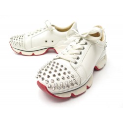 CHAUSSURES CHRISTIAN LOUBOUTIN 37.5 BASKETS VRS RUNNERS SPIKE EN CUIR BLANC 695€