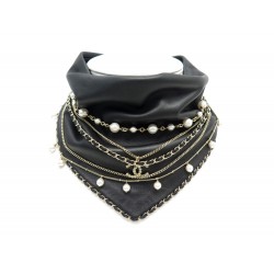 NEUF COLLIER CHANEL BANDANA EN CUIR CHAINE LOGO CC PERLES LEATHER SCARF NECKLACE