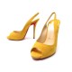 CHAUSSURES CHRISTIAN LOUBOUTIN SANDALES GAMMA 37 EN DAIM JAUNE BOITE SHOES 625€