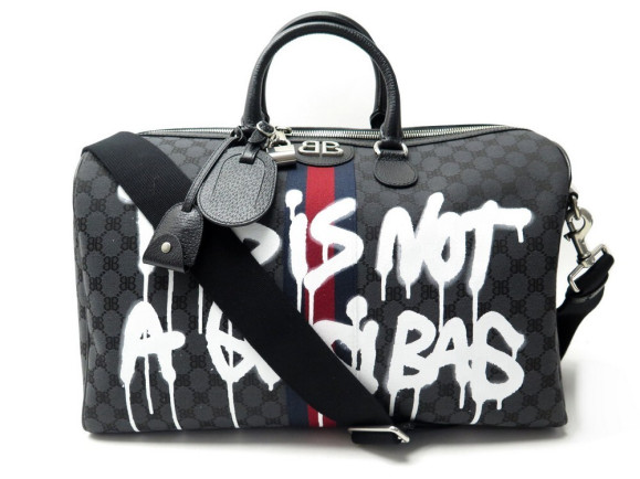 sac de voyage balenciaga this is not a gucci bag