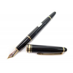 STYLO PLUME MONTBLANC MEISTERSTUCK CLASSIQUE DORE 106514 EN RESINE NOIR PEN 515€