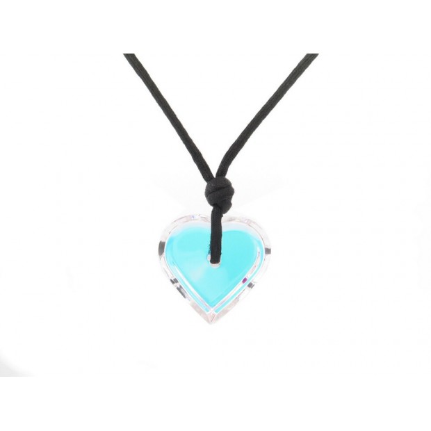 NEUF PENDENTIF BACCARAT COEUR EN CRISTAL IRISE TRANSPARENT + BOITE PENDANT 250€