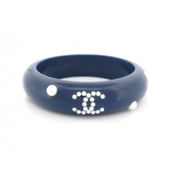 BRACELET CHANEL MANCHETTE LOGO CC & PERLES 17CM PLASTIQUE BLEU BANGLE 670€