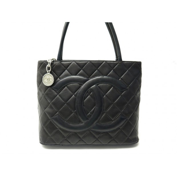 SAC A MAIN CHANEL CABAS SHOPPING MEDAILLON CUIR MATELASSE NOIR HAND BAG 3200€