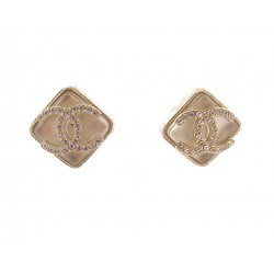 NEUF BOUCLES D'OREILLES CHANEL LOGO CC PATE DE VERRE & STRASS METAL DORE 560€