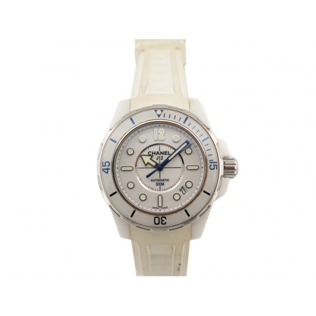 MONTRE CHANEL J12 MARINE H2560 AUTOMATIQUE 39 MM CAOUTCHOUC BLANC +BOITE 3800€