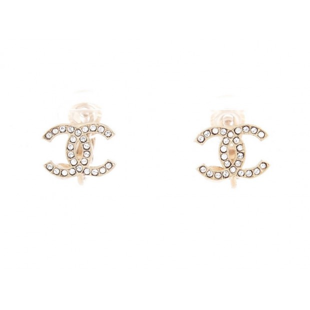 NEUF BOUCLES D'OREILLES CHANEL LOGO CC & STRASS EN METAL DORE EARRINGS 420€