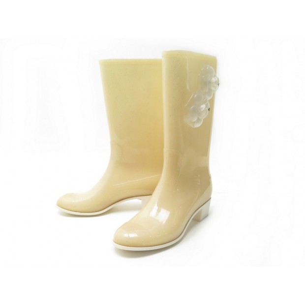 NEUF CHAUSSURES CHANEL BOTTES DE PLUIE CAMELIAS 40 CAOUTCHOUC BEIGE BOOTS 850€