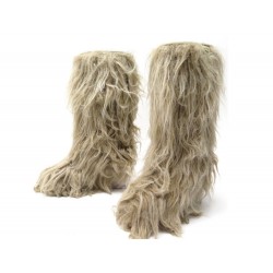 BOTTES CHANEL TAILLE 36 EN FAUSSE FOURRURE BEIGE FAUX FUR BOOTS SHOES 1750€