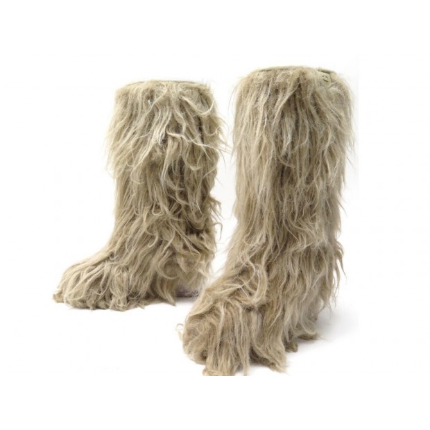 BOTTES CHANEL TAILLE 36 EN FAUSSE FOURRURE BEIGE FAUX FUR BOOTS SHOES 1750€