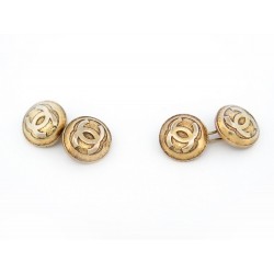 VINTAGE BOUTONS DE MANCHETTE CHANEL LOGO CC EN METAL DORE GOLDEN METAL EARRINGS