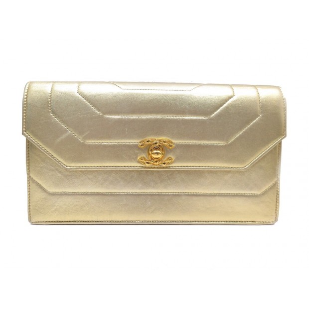 POCHETTE CHANEL RABAT FERMOIR TIMELESS LOGO CC EN CUIR DORE 23CM POUCH CLUCH